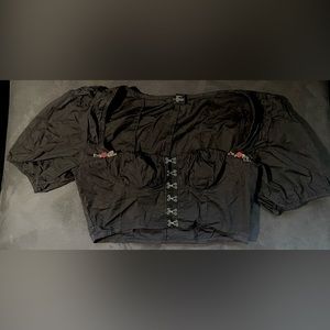 🌹NWOT Forever 21 Crop Black Puff Sleeve Cinched Sweetheart Neckline Top🌹